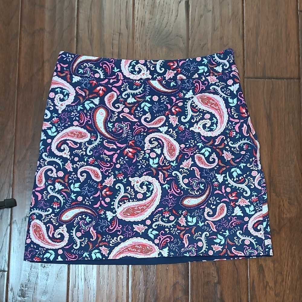 Talbots Navy Blue Pencil Skirt With Pink Paisley Print size 6